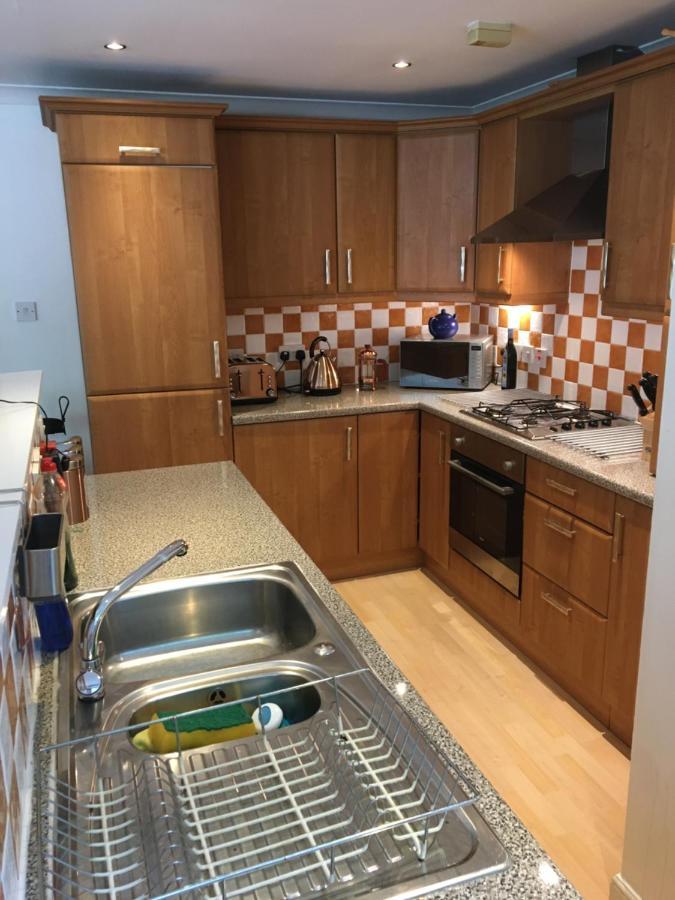 Holyrood Park Apartment Edinburgh Ngoại thất bức ảnh